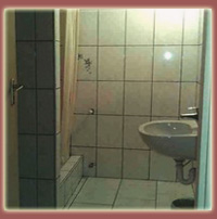 Olcsó, kauciómentes diák- és munkásszállás Budapesten a 22. kerületben, Nagytétényben - fürdőszoba kép